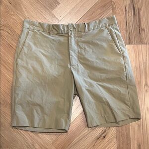 GAP Men's Khaki Flat Front Shorts